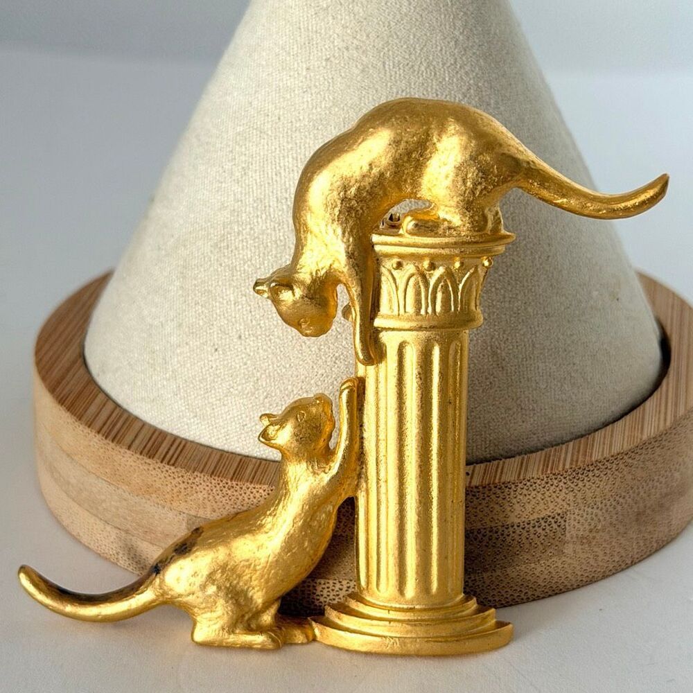 Vintage JJ Jonette Jewelry Gold Tone Cats on Column Brooch
